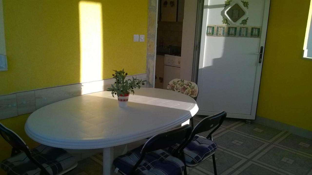 Apartmani Jakovljevic Murter Bagian luar foto