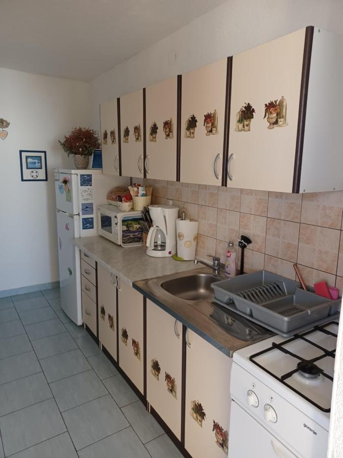 Apartmani Jakovljevic Murter Bagian luar foto
