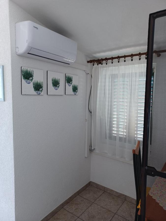 Apartmani Jakovljevic Murter Bagian luar foto