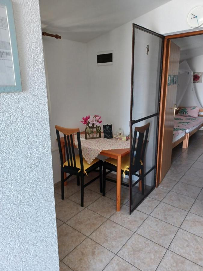 Apartmani Jakovljevic Murter Bagian luar foto